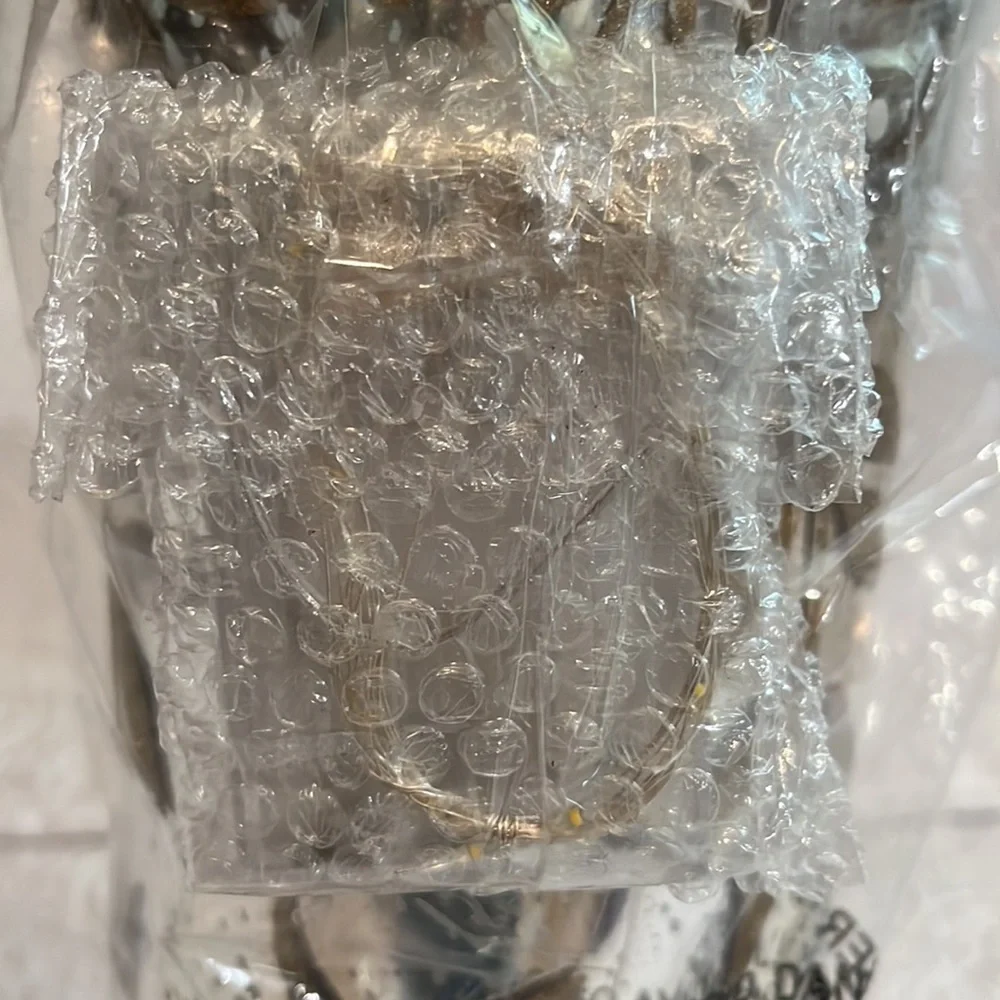 Silver and‎ gold hurricane with battery opened lights, new